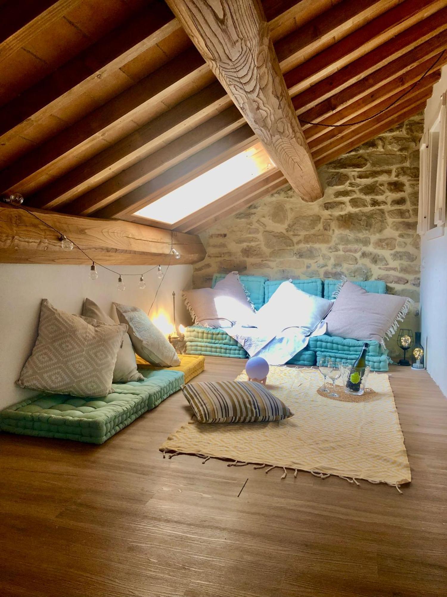 Bio Agriturismo Alba Etrusca Di Cortona - Organic Farmhouse- Appartamento Lavanda-Appartamento Rosmarino - Vasca Idromassaggio Esterna Poggioni Bagian luar foto