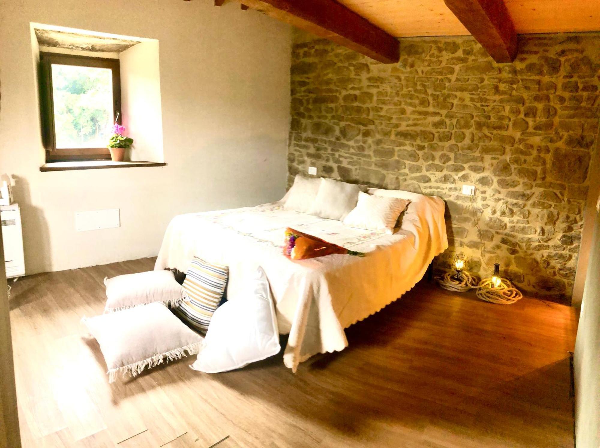 Bio Agriturismo Alba Etrusca Di Cortona - Organic Farmhouse- Appartamento Lavanda-Appartamento Rosmarino - Vasca Idromassaggio Esterna Poggioni Bagian luar foto