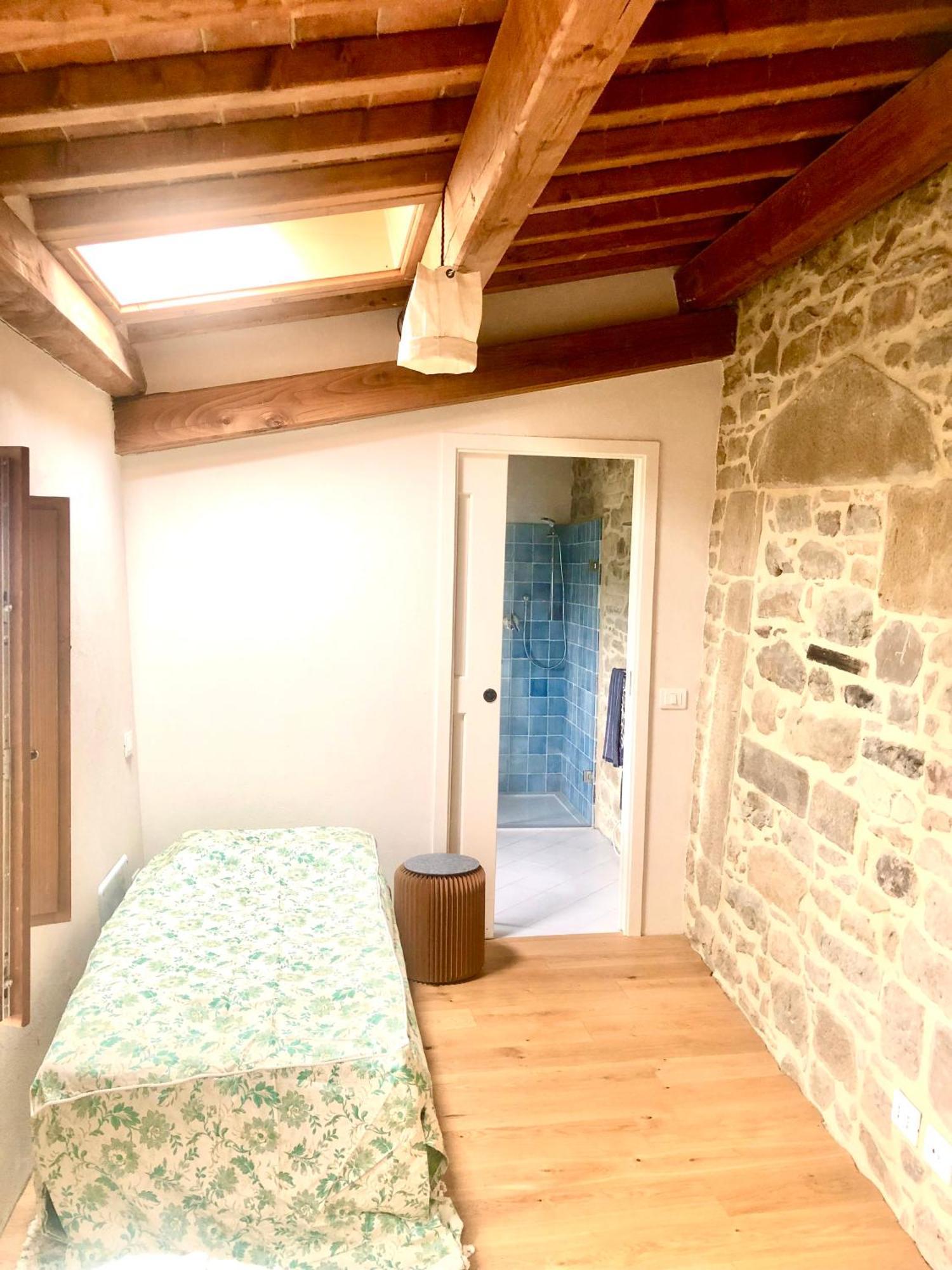 Bio Agriturismo Alba Etrusca Di Cortona - Organic Farmhouse- Appartamento Lavanda-Appartamento Rosmarino - Vasca Idromassaggio Esterna Poggioni Bagian luar foto